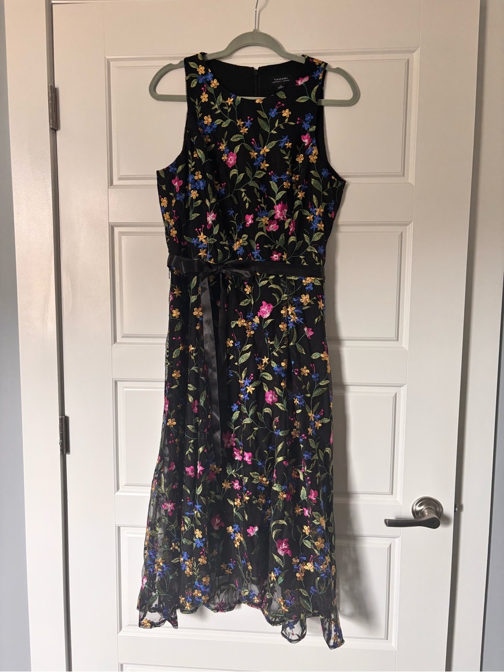 Tahari Black Floral Embroidered Sleeveless Midi Dress